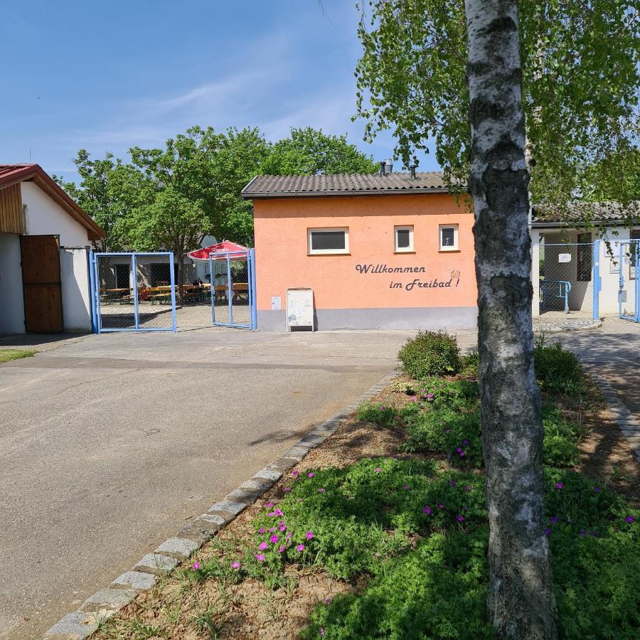 Villa Tiny House à Neusiedl an der Zaya Extérieur photo